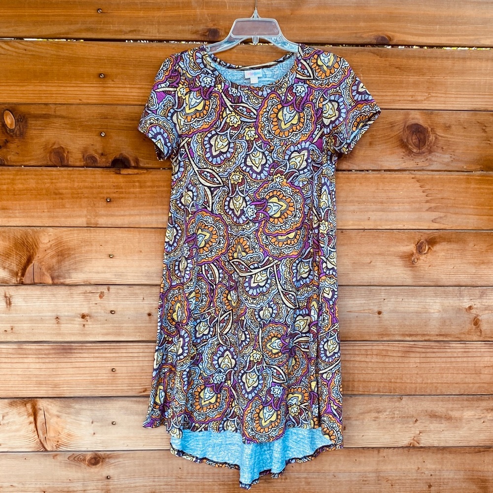⚡️LuLaRoe Carly - light colors, beautiful feel